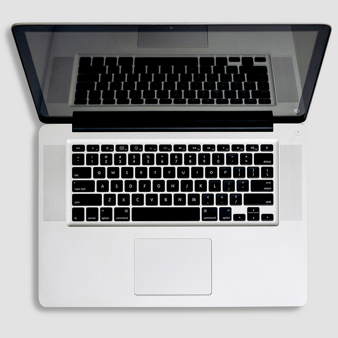 06-Laptop